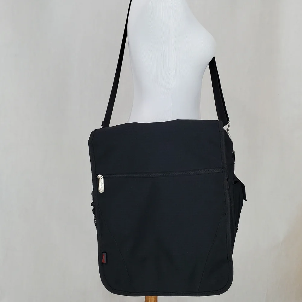 Zoom Gear Laptop Messenger Gamer Electronic Gear Travel School Work Bag - Picture 2 of 16
